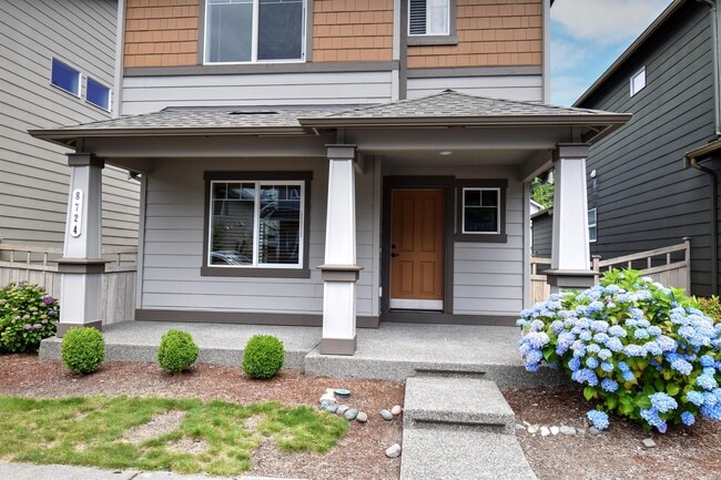 8724 Stockholm Ln NE in Lacey, WA - Building Photo - Building Photo