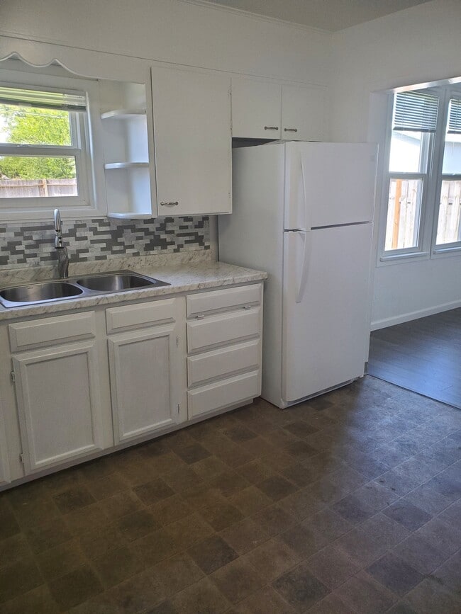 610 S 8th Ave (C. Lee) in Yakima, WA - Building Photo - Building Photo