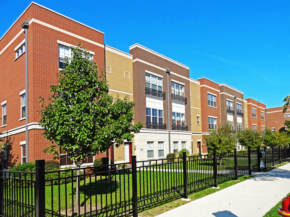 Roosevelt Square Apartments Photo