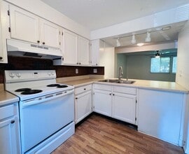 7725 Kelley Ct in Raleigh, NC - Building Photo - Building Photo