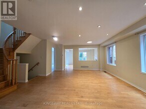 4859 Marble Arch Mews in Mississauga, ON - Building Photo - Building Photo