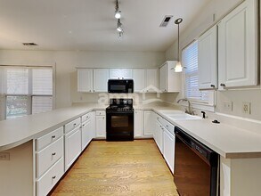 10720 Cokesbury Ln in Raleigh, NC - Building Photo - Building Photo