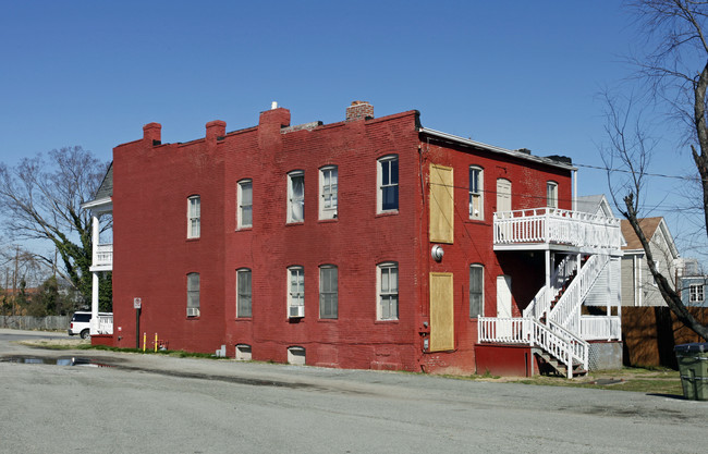 1518 Perry St in Richmond, VA - Foto de edificio - Building Photo