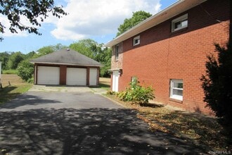 1425 NY-82 in Hopewell Junction, NY - Building Photo - Building Photo