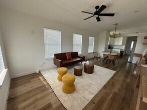 1311 E 35th St in Houston, TX - Building Photo - Building Photo