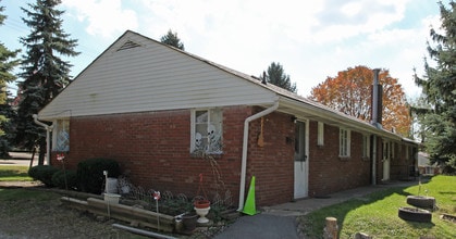Green Valley Apartments in North Versailles, PA - Building Photo - Building Photo