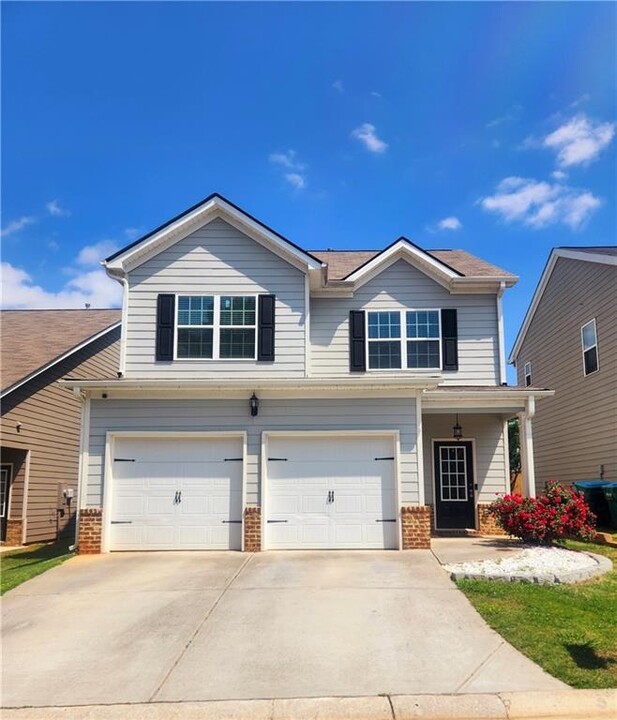 24 Castlemoor Loop in Adairsville, GA - Building Photo