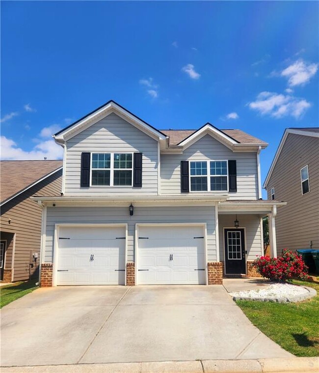 property at 24 Castlemoor Loop