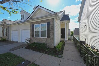 363 Harbor Village Dr in Nashville, TN - Building Photo - Building Photo