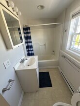 16 Dennett St in Amesbury, MA - Building Photo - Building Photo