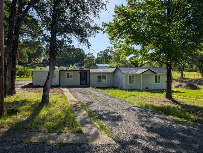 property at 95 Arbol Ave