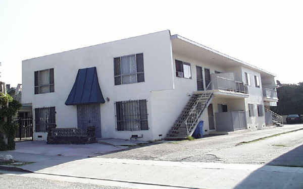 636 N Manhattan Pl in Los Angeles, CA - Building Photo - Building Photo