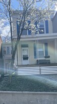 531 Riddle Rd, Unit Apt. #2 in Cincinnati, OH - Building Photo