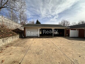 74 Redwood Rd in Mansfield, OH - Foto de edificio - Building Photo