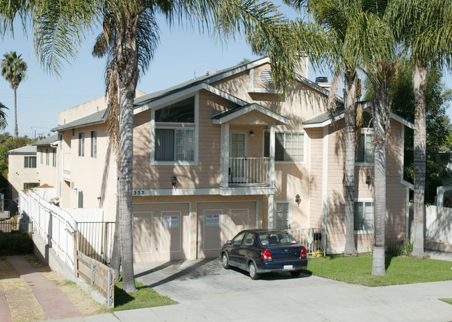 4352 Oregon St in San Diego, CA - Foto de edificio - Building Photo