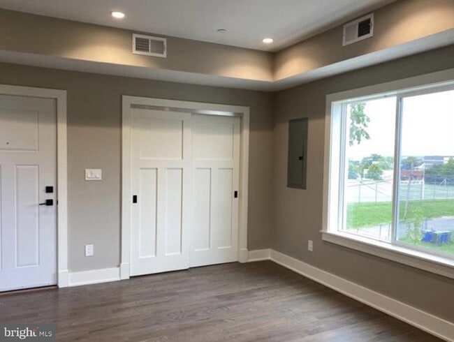 property at 1701 Trinidad Ave NE