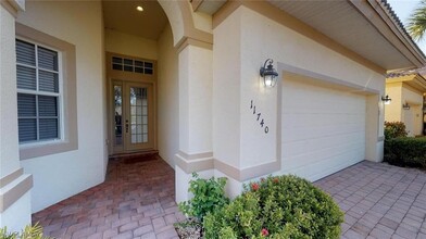 11740 Bramble Cove Dr in Ft. Myers, FL - Foto de edificio - Building Photo