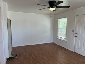 201 Decatur St in Bakersfield, CA - Building Photo - Building Photo