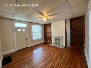 111 W Oakland Ave in Columbus, OH - Foto de edificio - Building Photo