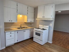 6812 NW 37th St in Bethany, OK - Building Photo - Building Photo