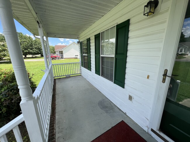 87 Willow Pond Ct in Lillington, NC - Foto de edificio - Building Photo