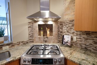 138 E Main St in Midland, MI - Building Photo - Building Photo