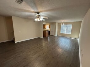 137 Bridgewater Cir in Athens, GA - Building Photo - Building Photo