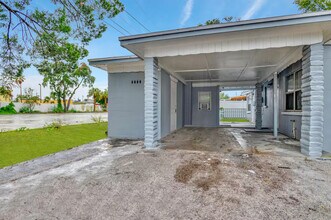 1235 Grove St in Clearwater, FL - Foto de edificio - Building Photo