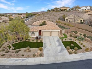 6 Gladewater Dr in Henderson, NV - Foto de edificio - Building Photo