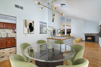 4324 Caminito Pintoresco in San Diego, CA - Building Photo - Building Photo