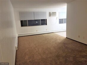 539 S Wasson Ln in River Falls, WI - Building Photo - Building Photo