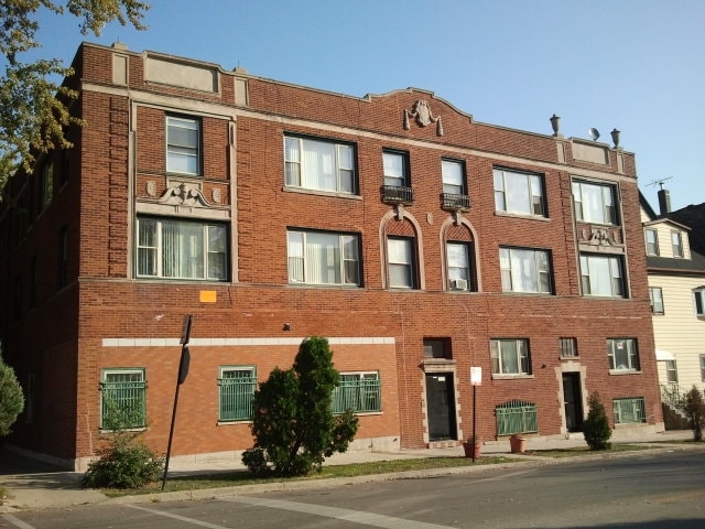 2838 E 91st St Chicago, IL 60617 in Chicago, IL - Building Photo - Building Photo