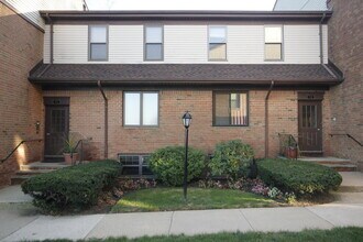200 Portland Rd-Unit -B9 in Highlands, NJ - Building Photo - Building Photo