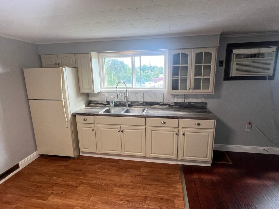 5636 Trenton Rd in Utica, NY - Building Photo