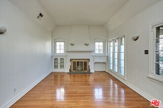 1253 Keniston Ave in Los Angeles, CA - Building Photo - Building Photo