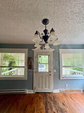 914 Taylor St E in Port Orchard, WA - Building Photo - Building Photo