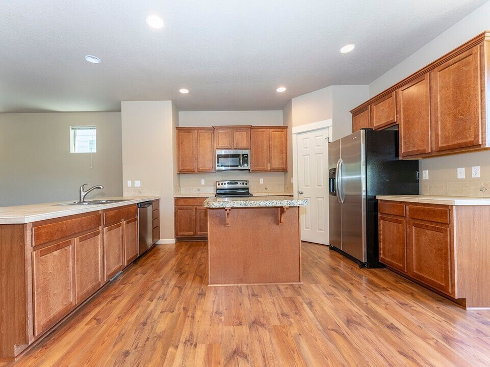 20713 SW Sister Ln in Beaverton, OR - Building Photo