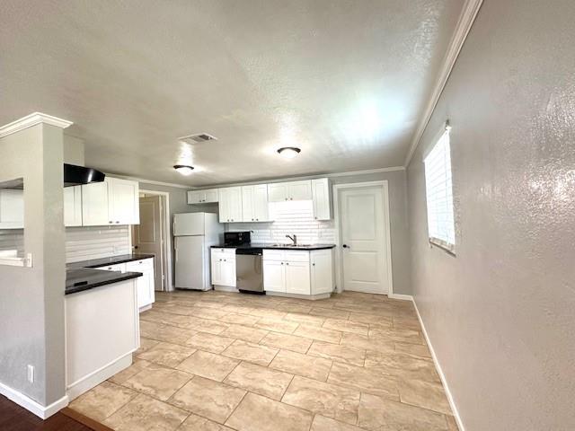 property at 17884 Crystalwood Ct