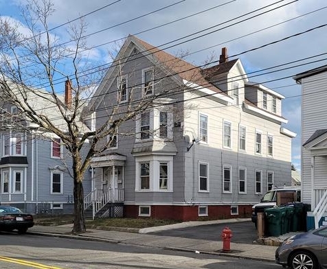 18 Foster St in Salem, MA - Building Photo