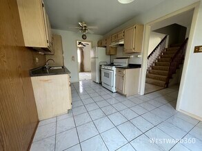 1185 Leicester Ct in Wheaton, IL - Building Photo - Building Photo