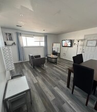 211 S Brentwood St in Lakewood, CO - Building Photo - Building Photo