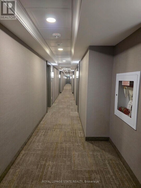 5055 Greenlane in Lincoln, ON - Building Photo