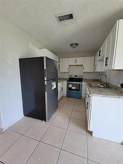 property at 125 W 17th St