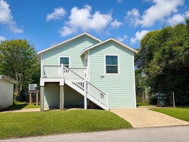 property at 2215 46th St