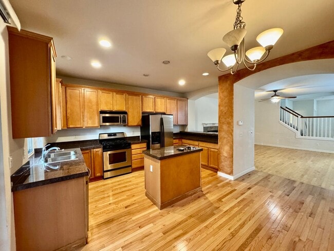 2107 240th Ave SE in Sammamish, WA - Building Photo - Building Photo