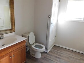 1320 Green St in Lockhart, TX - Building Photo - Building Photo