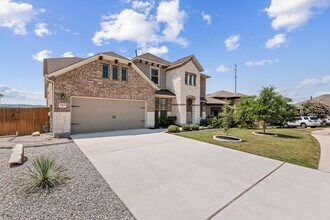 7409 Turnback Ledge Trl in Lago Vista, TX - Building Photo - Building Photo