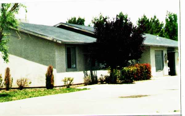 21654 Nisqually Rd in Apple Valley, CA - Building Photo - Building Photo