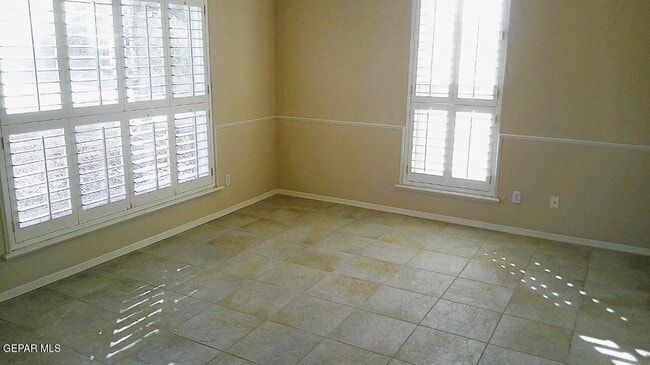 901 Las Aves Pl in El Paso, TX - Building Photo - Building Photo
