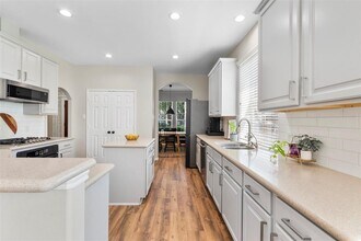 1318 Wealden Forest Dr in Spring, TX - Building Photo - Building Photo